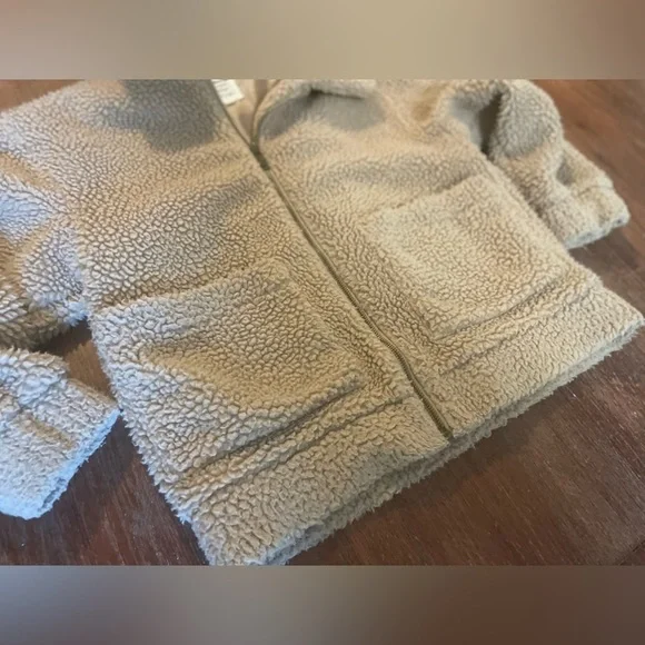 Garage Oversized Zip Front Teddy Jacket - M/L - Picture 3 of 6